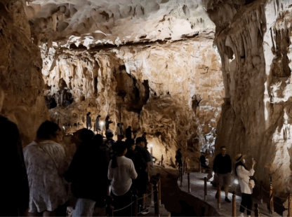 Halong Travel Guides: Discover Halong Bay Excursion Adventures