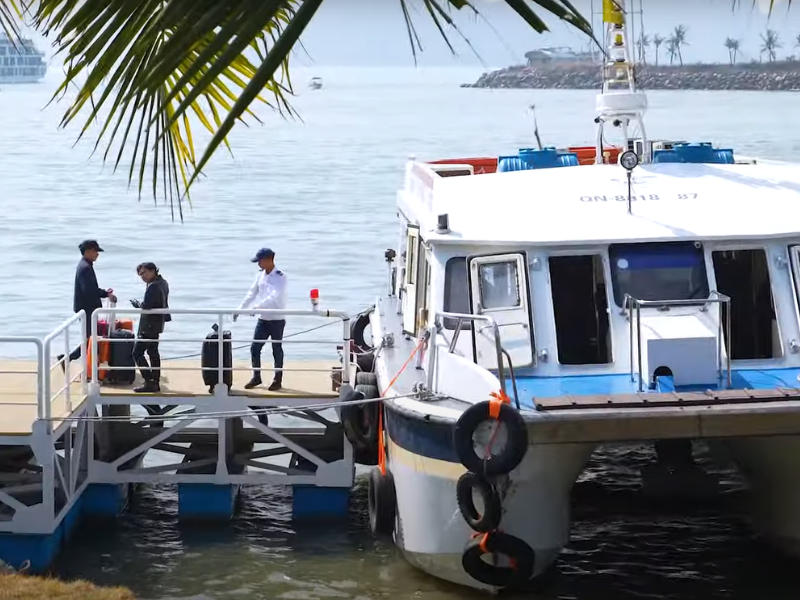 Halong Bay Cruise Guide – Exploring Vietnam’s Stunning Bay and Its Unforgettable Cruises