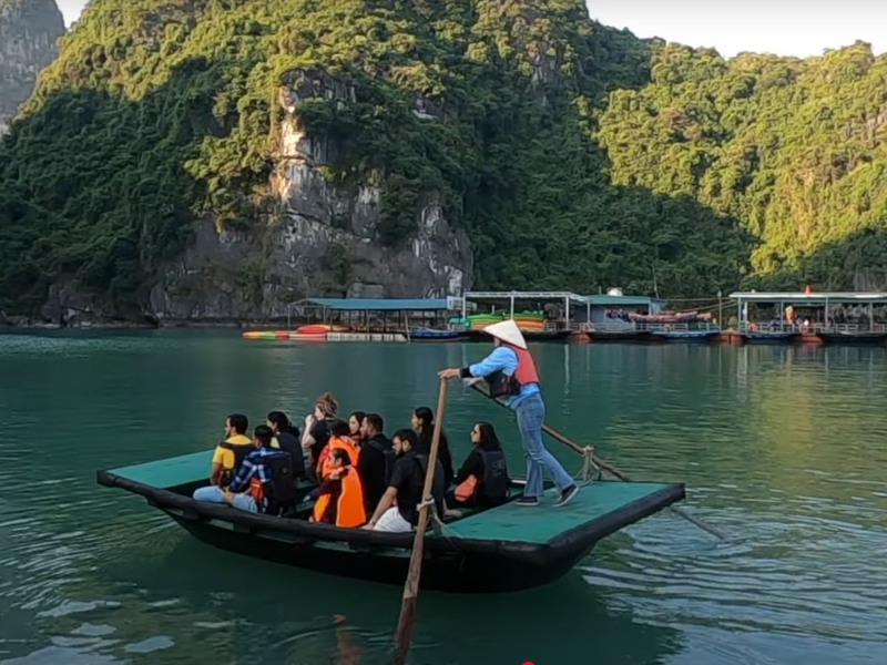 Halong Tourist Guide