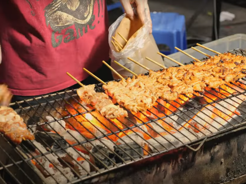 Explore the Beautiful Country of Vietnam and Discover Its Charm!