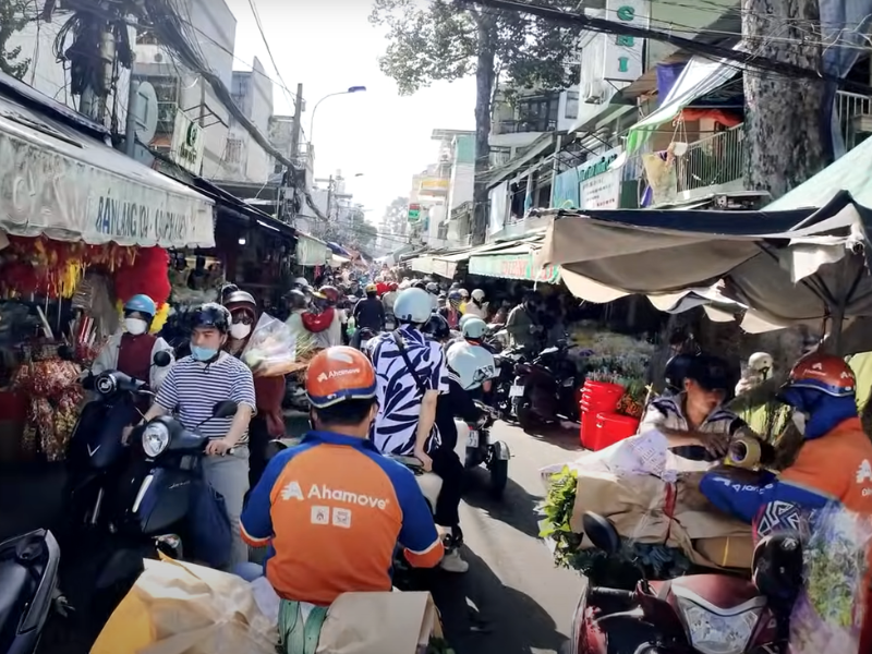 Saigon to Hanoi: Exploring the Vibrant Cities of Ho Chi Minh and Hanoi