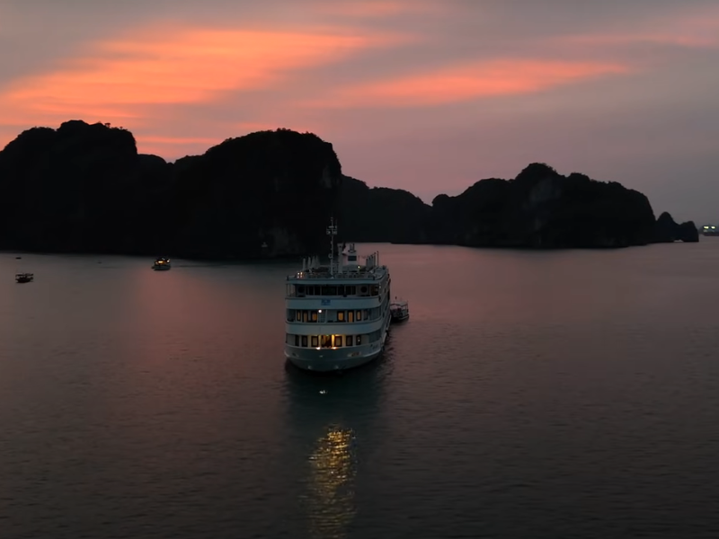 Extravagance amidst the captivating beauty: Experiencing utmost luxury in Halong Bay