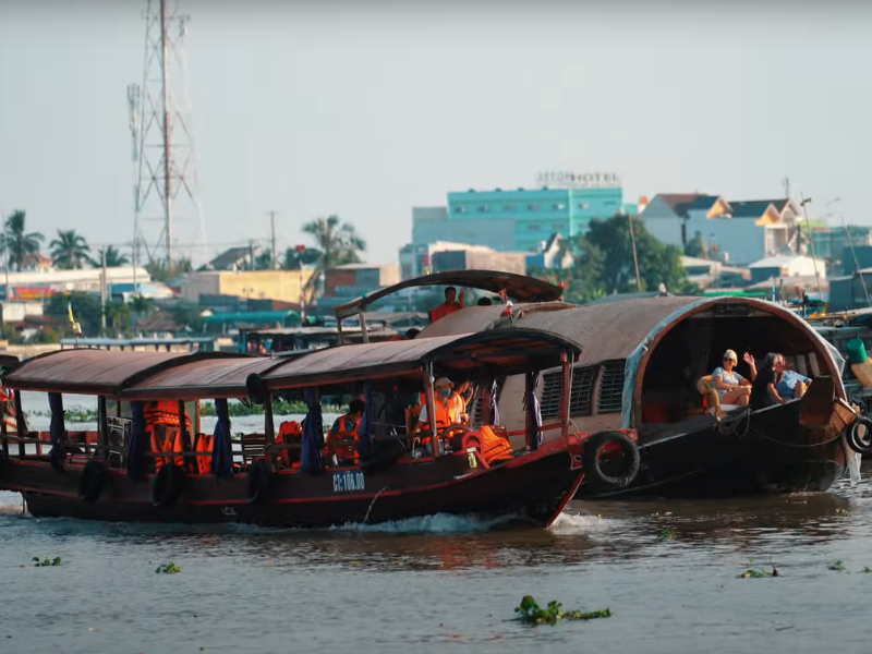 Southern to Northern Vietnam: A Scenic Tour from Ho Chi Minh to Hanoi