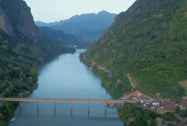 Nong Kiau – Vieng Thong – 170km – 6 hours drive