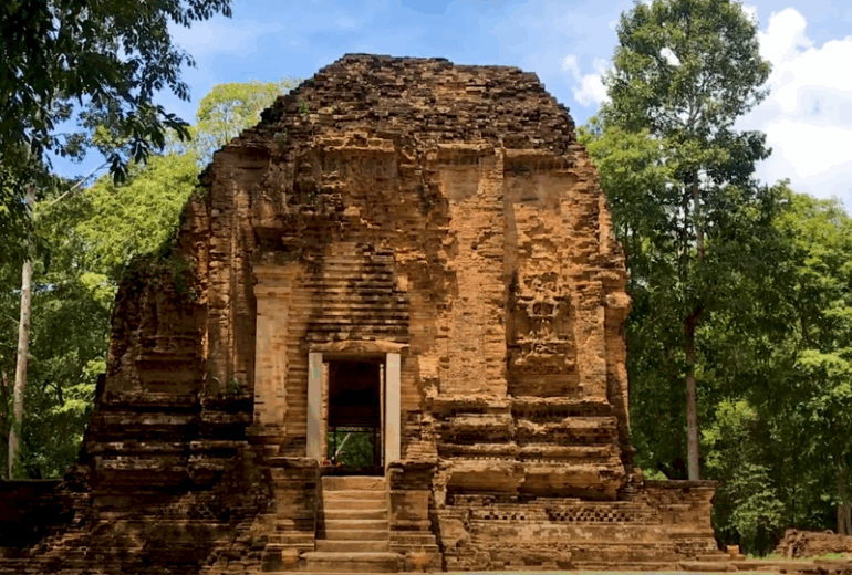Siem Reap – Kompong Thom – Sambor Prey Kuk
