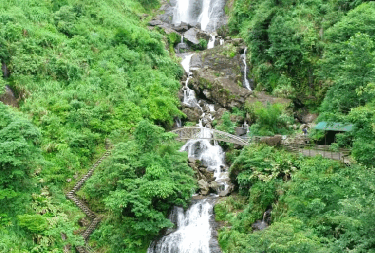 Hanoi – Sapa – Visit Silver Waterfall & Tram Ton Pass
