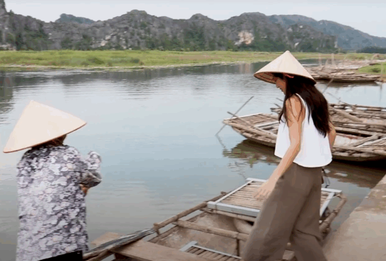 Visit Cuc Phuong NP – Van Long Nature Reserve – Kim Son Village – Cat Ba Island