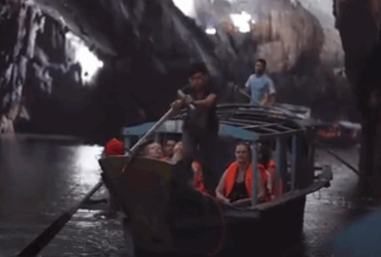 Hue – Quang Binh – Visit Phong Nha & Paradise Cave